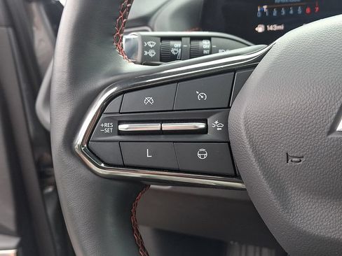 Used 2024 Chevrolet Traverse RS AWD/4WD image 23