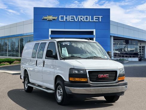 Certified 2025 GMC Savana 2500 w/ Driver Convenience Package RWD image 6