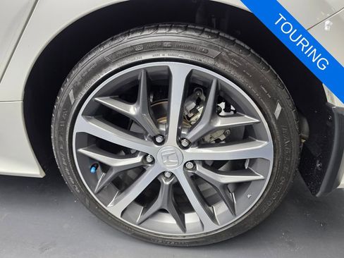 Used 2024 Honda Civic Touring image 17