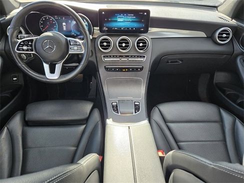 Used 2020 Mercedes-Benz GLC 300 4MATIC image 10