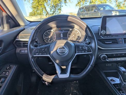 Certified 2022 Nissan Altima 2.5 SR image 28