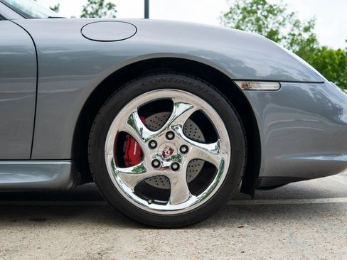 Used 2002 Porsche 911 Carrera 4 image 36