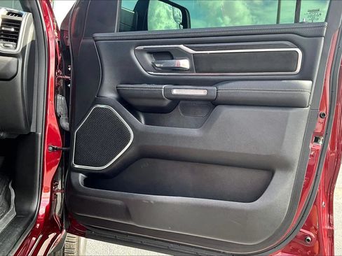 Used 2023 RAM 1500 Laramie AWD/4WD image 18