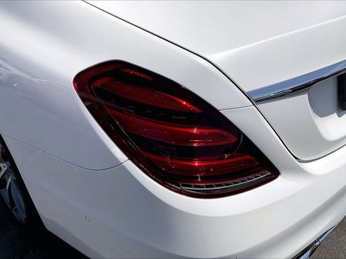 Used 2018 Mercedes-Benz S 450 Sedan image 25