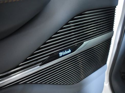 Used 2022 Jeep Grand Wagoneer Series II w/ Convenience Group III image 9