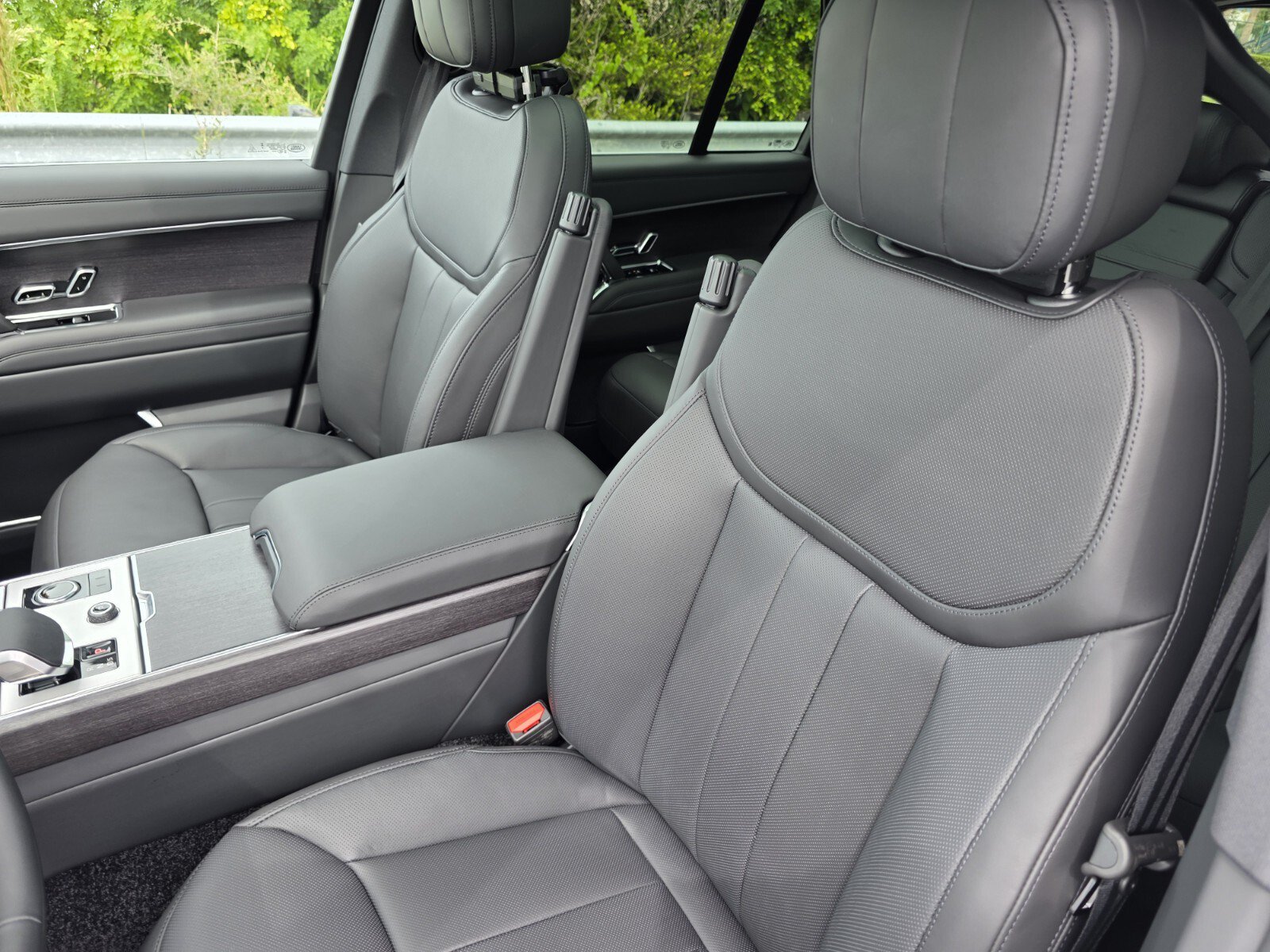 New 2027 Land Rover Range Rover SE AWD/4WD image 12