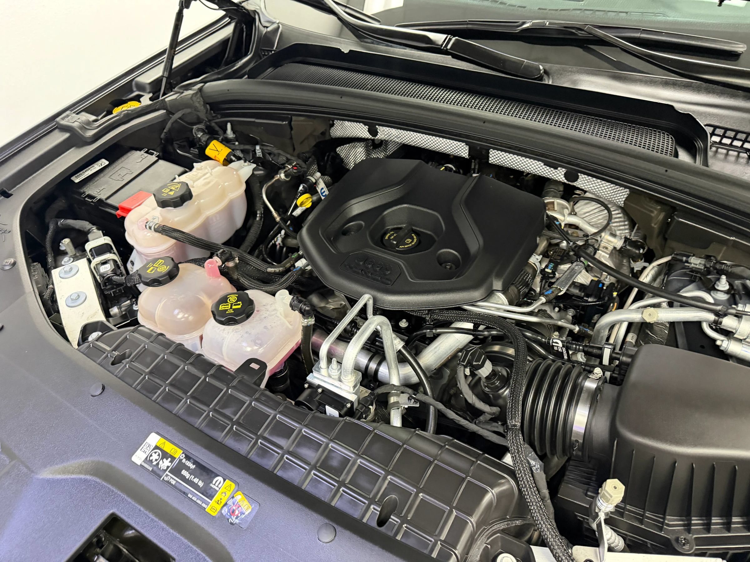 Used 2023 Jeep Grand Cherokee 4WD 4xe image 27