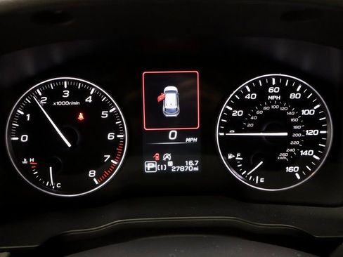 Used 2024 Subaru Crosstrek 2.0i Premium image 31