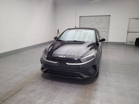 Used 2022 Kia Forte LXS FWD image 15