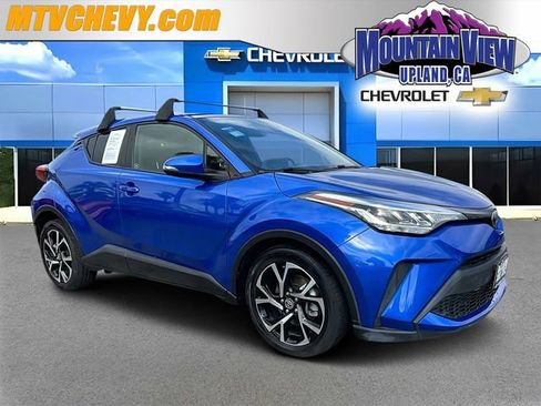 Used 2020 Toyota C-HR XLE image 1