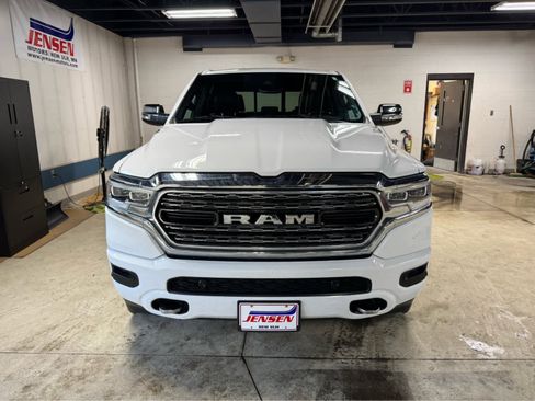Certified 2022 RAM 1500 Limited w/ Body Color Bumper Group image 2