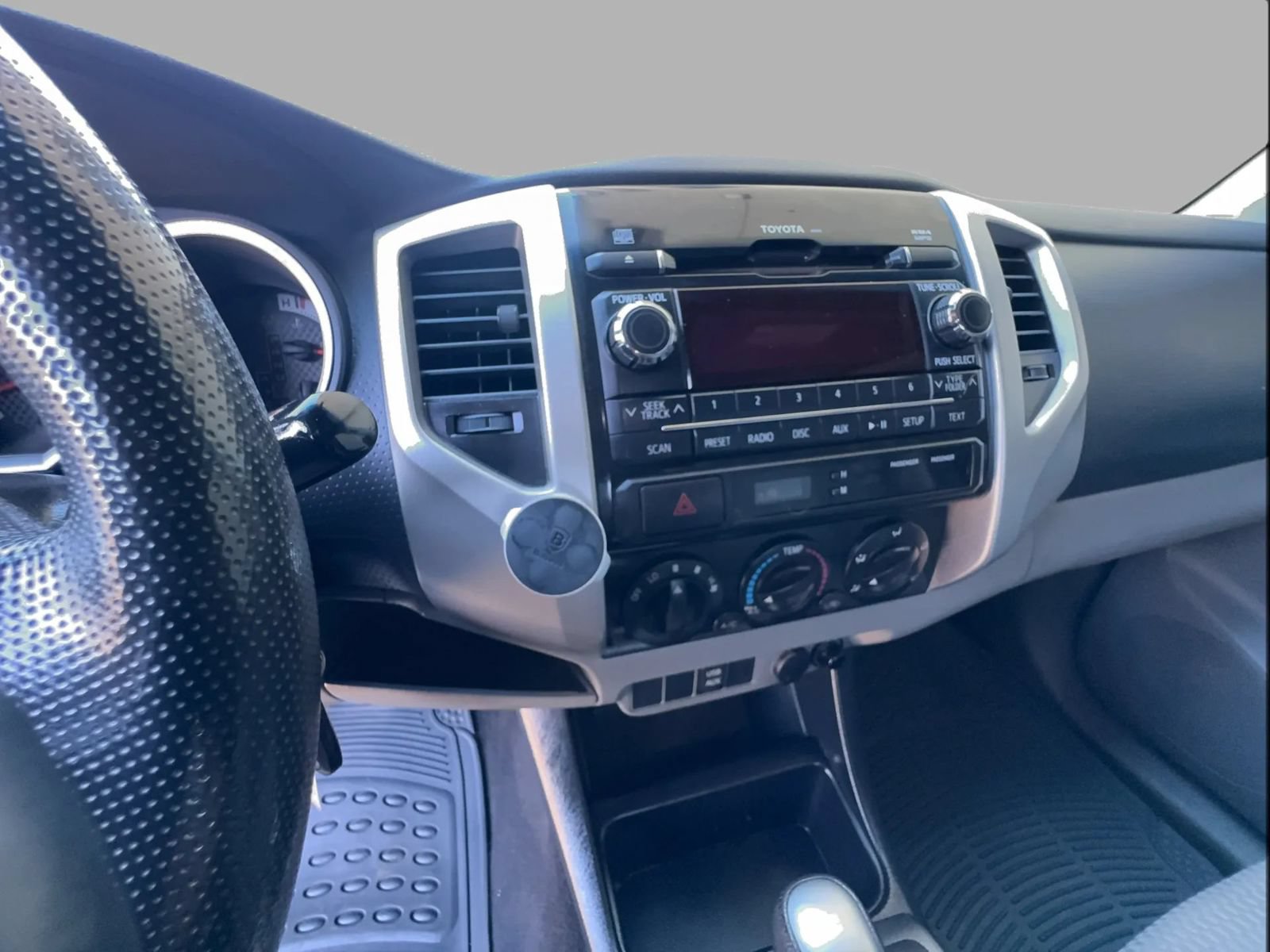 Used 2012 Toyota Tacoma PreRunner w/ SR5 Pkg RWD image 24