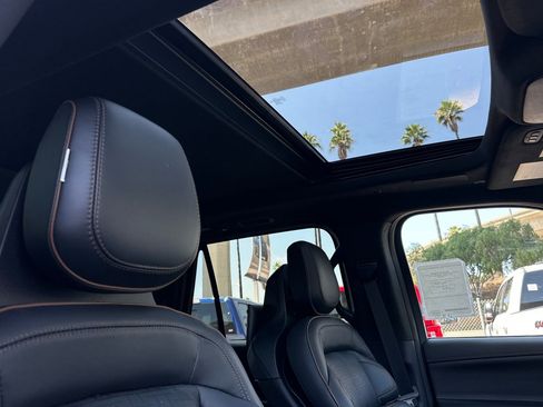 New 2026 Lincoln Navigator Black Label AWD/4WD image 18