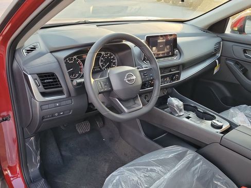New 2026 Nissan Rogue SV AWD/4WD image 17