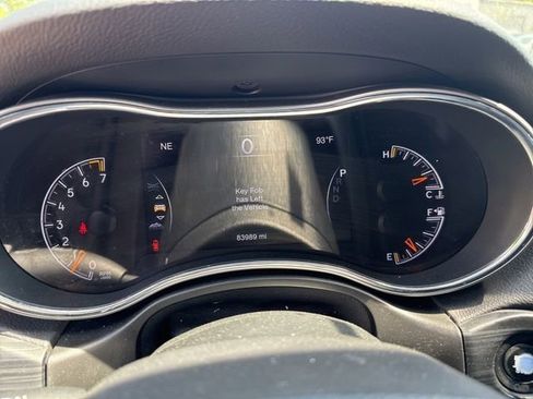 Used 2019 Jeep Grand Cherokee Limited AWD/4WD image 15