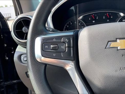 Used 2025 Chevrolet Blazer LT AWD/4WD image 18