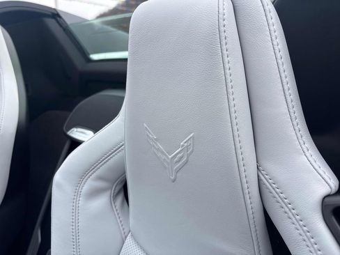 New 2026 Chevrolet Corvette Stingray Convertible w/ Z51 Performance Package image 13