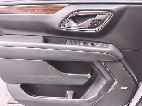 Used 2024 Chevrolet Suburban High Country w/ Advanced Technology Package AWD/4WD image 23