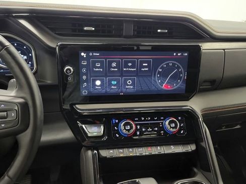 Used 2023 GMC Sierra 1500 AT4 w/ Technology Package AWD/4WD image 21