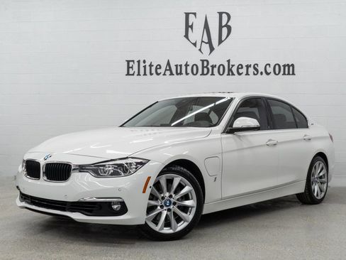 Used 2017 BMW 330e image 1