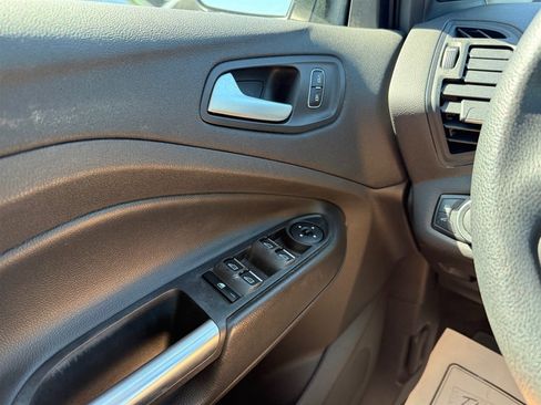 Used 2017 Ford Escape SE w/ Equipment Group 201A image 23