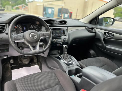 Used 2019 Nissan Rogue Sport S w/ Appearance Package AWD/4WD image 13