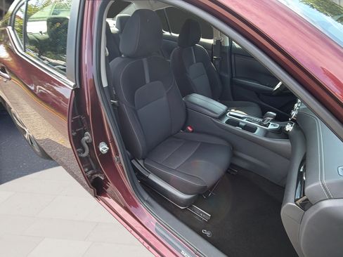 Used 2023 Nissan Sentra SV w/ All-Weather Package FWD image 18