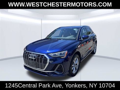Used 2022 Audi Q3 2.0T Premium w/ Convenience Package AWD/4WD image 1