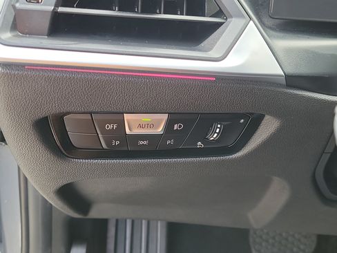 Used 2023 BMW 330i Sedan w/ Driving Assistance Package RWD image 18