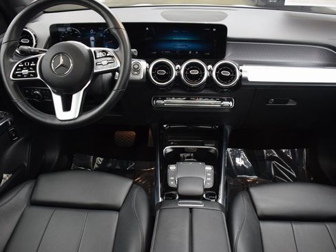 Certified 2022 Mercedes-Benz GLB 250 4MATIC image 19