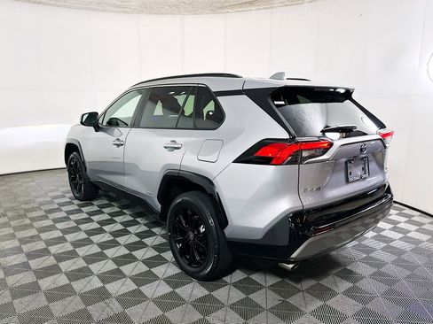 Used 2023 Toyota RAV4 SE AWD/4WD image 5