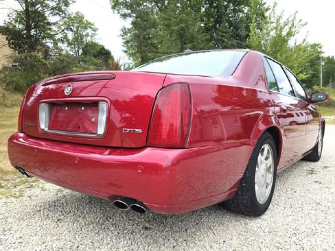 Used 2003 Cadillac De Ville DTS w/ Premium Luxury Package image 10