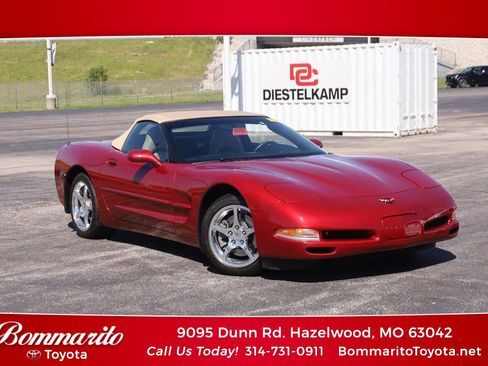 Used 2004 Chevrolet Corvette Convertible w/ Preferred Equipment Group RWD image 1