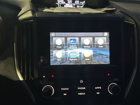 Used 2022 Subaru Crosstrek 2.0i Premium image 7