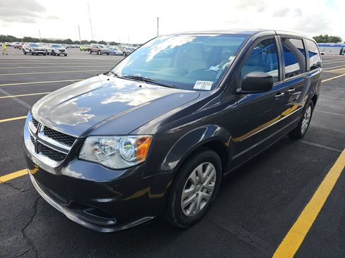 Used 2017 Dodge Grand Caravan SE w/ Power Window Group FWD image 2