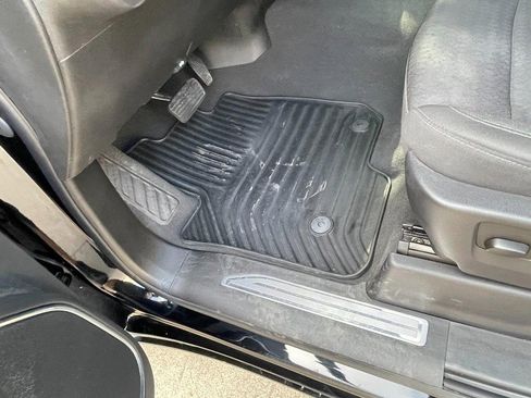 Used 2023 GMC Sierra 1500 Elevation image 26