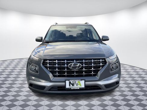 Used 2025 Hyundai Venue SEL FWD image 5
