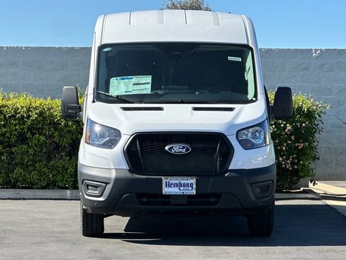 New 2026 Ford Transit 250 148 Medium Roof w/ Load Area Protection Package image 9