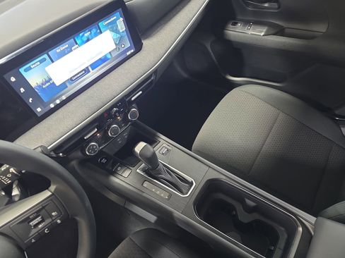 New 2026 Nissan Kicks S image 25