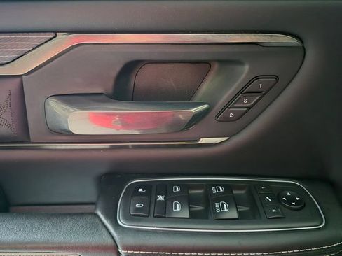 Used 2021 RAM 1500 Limited AWD/4WD image 16