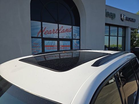 New 2025 Jeep Grand Cherokee L Limited w/ Luxury Tech Group II image 19