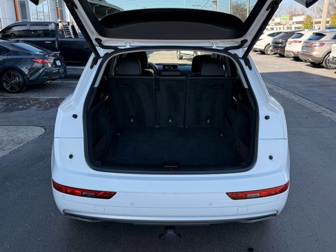 Used 2018 Audi Q5 2.0T Premium Plus w/ Premium Plus Package image 38