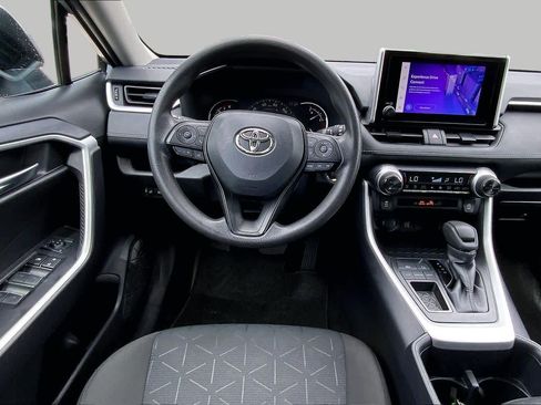 Used 2025 Toyota RAV4 XLE FWD image 6