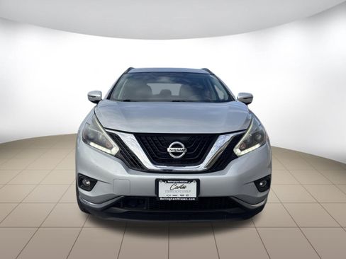 Used 2018 Nissan Murano SV FWD image 2
