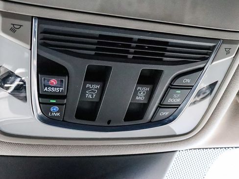 Used 2023 Acura MDX SH-AWD w/ Advance Package image 37