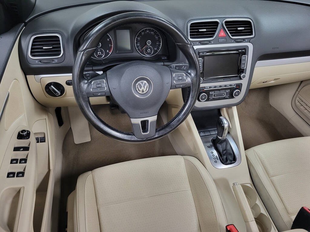 Used 2012 Volkswagen Eos Komfort FWD image 32