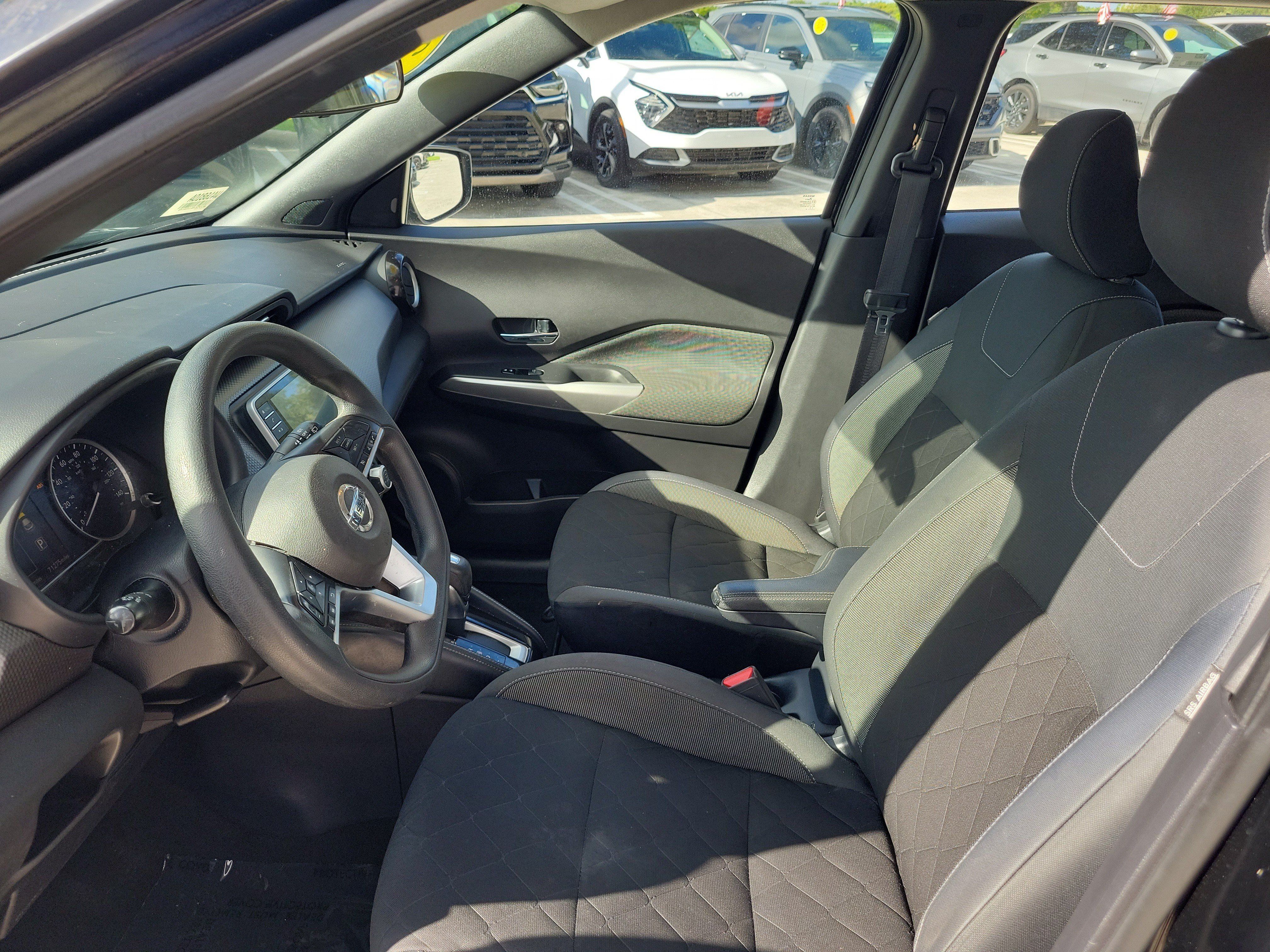 Used 2020 Nissan Kicks SV FWD image 22