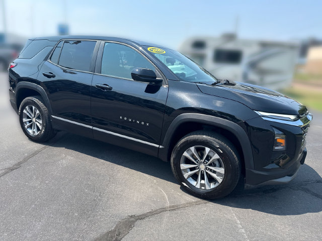 Used 2025 Chevrolet Equinox LT AWD/4WD image 7