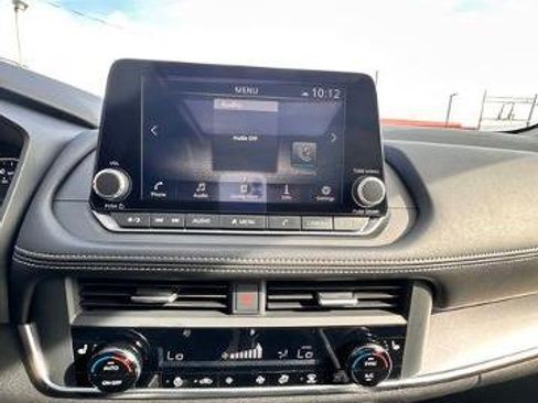 Certified 2024 Nissan Rogue SV w/ SV Premium Package image 14