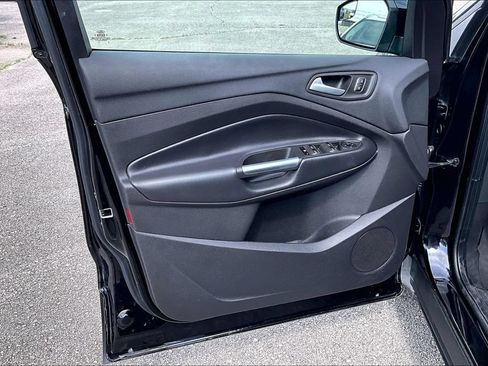 Used 2019 Ford Escape SE FWD image 23